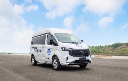 福特V362移动救助车